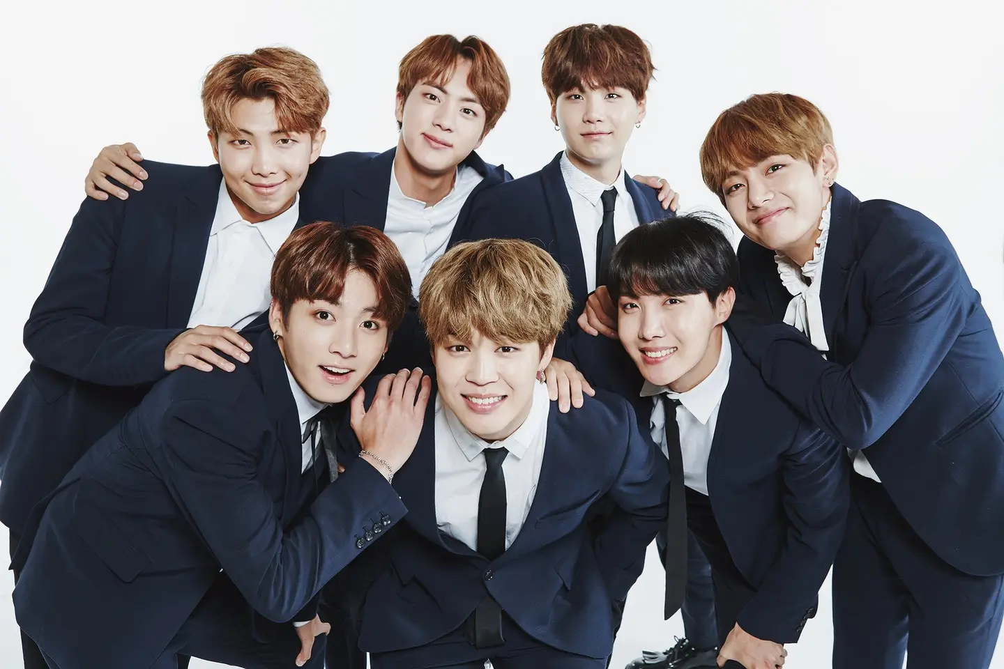 BTS записали неизданную песню Майкла Джексона, но их лейбл это отрицает