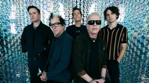 Offspring Small The Offspring почтили память Оззи Осборна с «Crazy Train» | Оркестр CAGMO